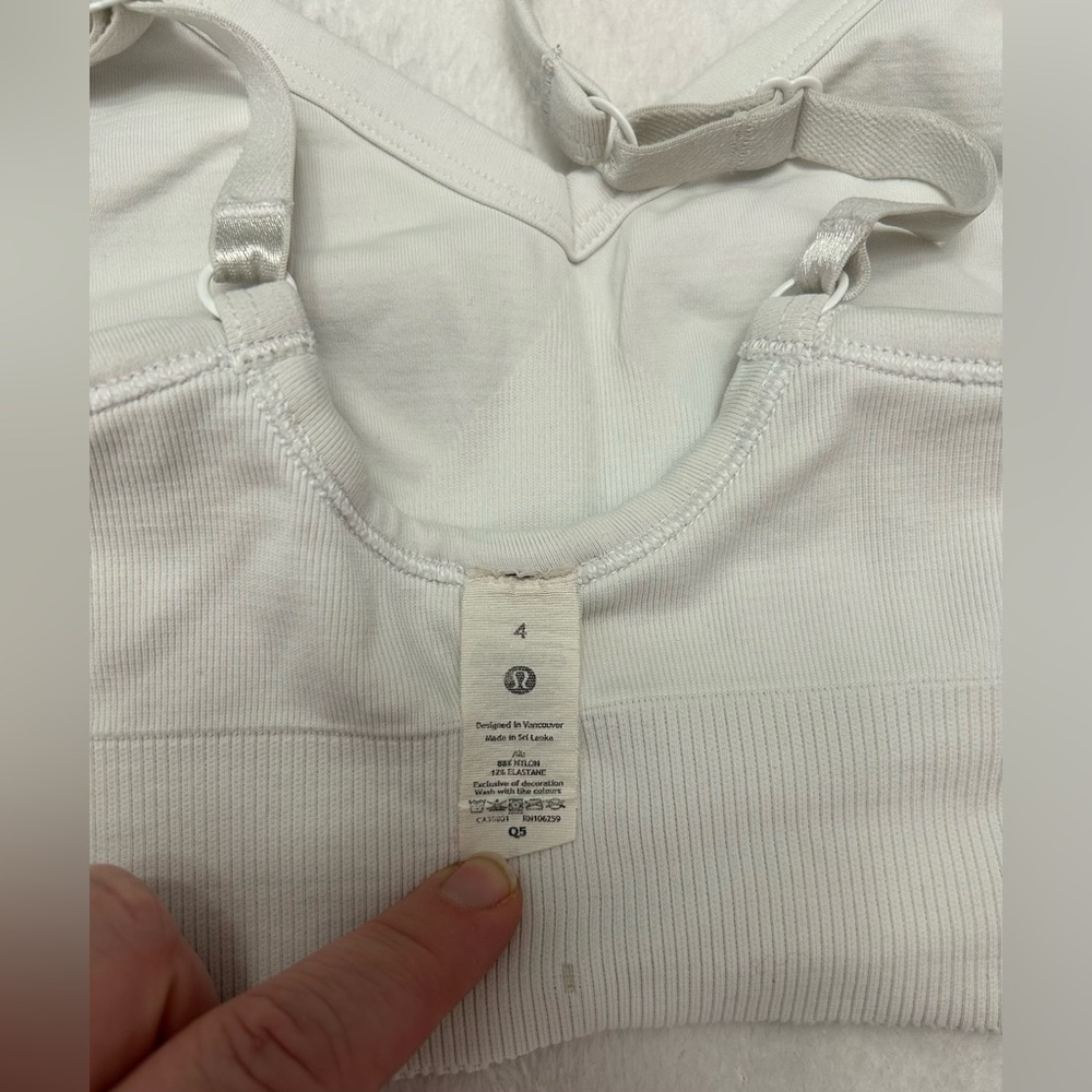 Lululemon Size 4 White Ebb to Street Adjustable Sports Bra - Picture 6 of 7